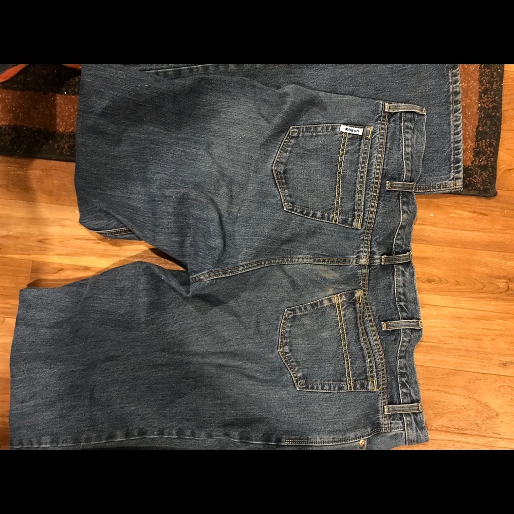 Cinch jeans